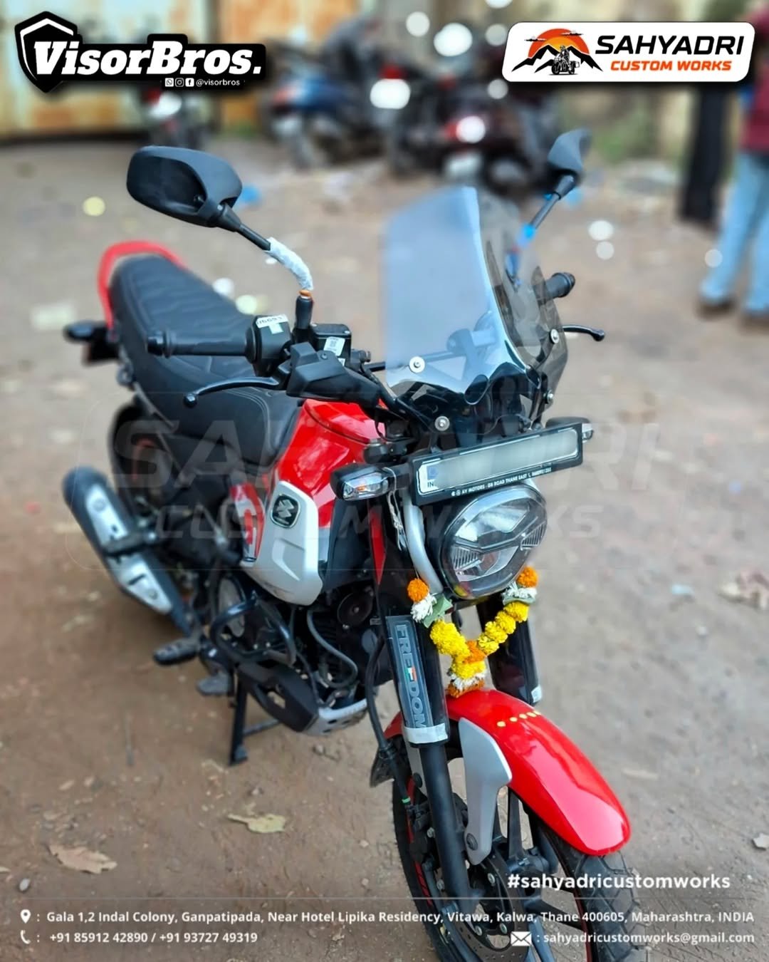STREET VISOR WITH GPS / PHONE MOUNT BRACKET FOR BAJAJ FREEDOM CNG 125