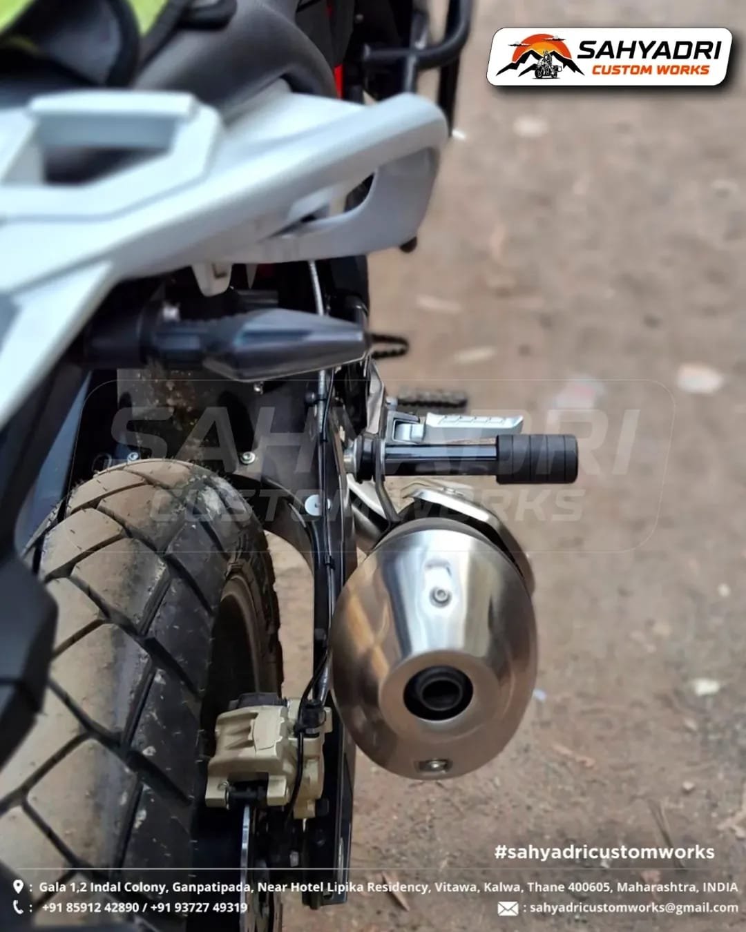 BMW EXHAUST SLIDER 2