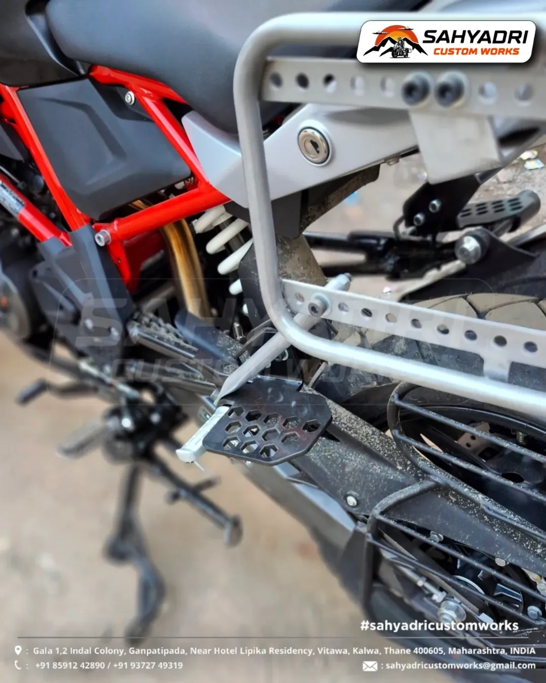 FOOTREST BMW (3)