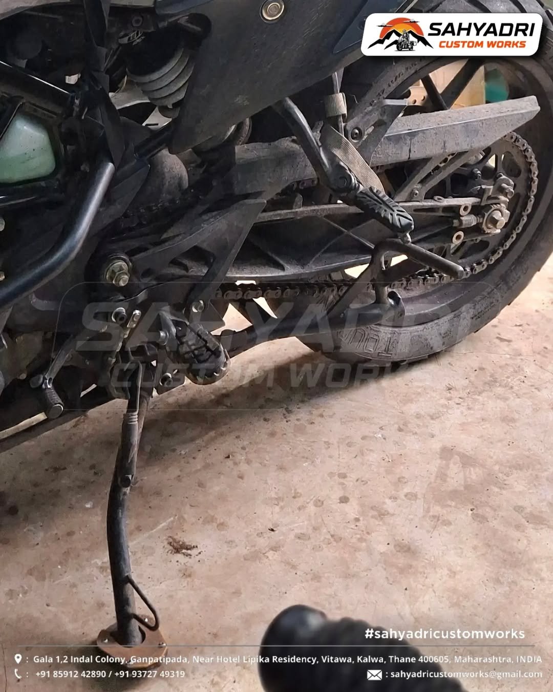 KTM ADV 390-250 CENTRE STAND-4