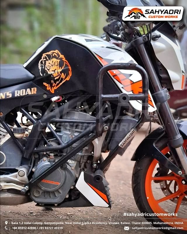 KTM DUKE - GEN 1 with dual sliders1