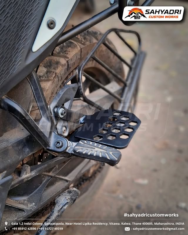 pillion footrest for ktmadv 390-250 1