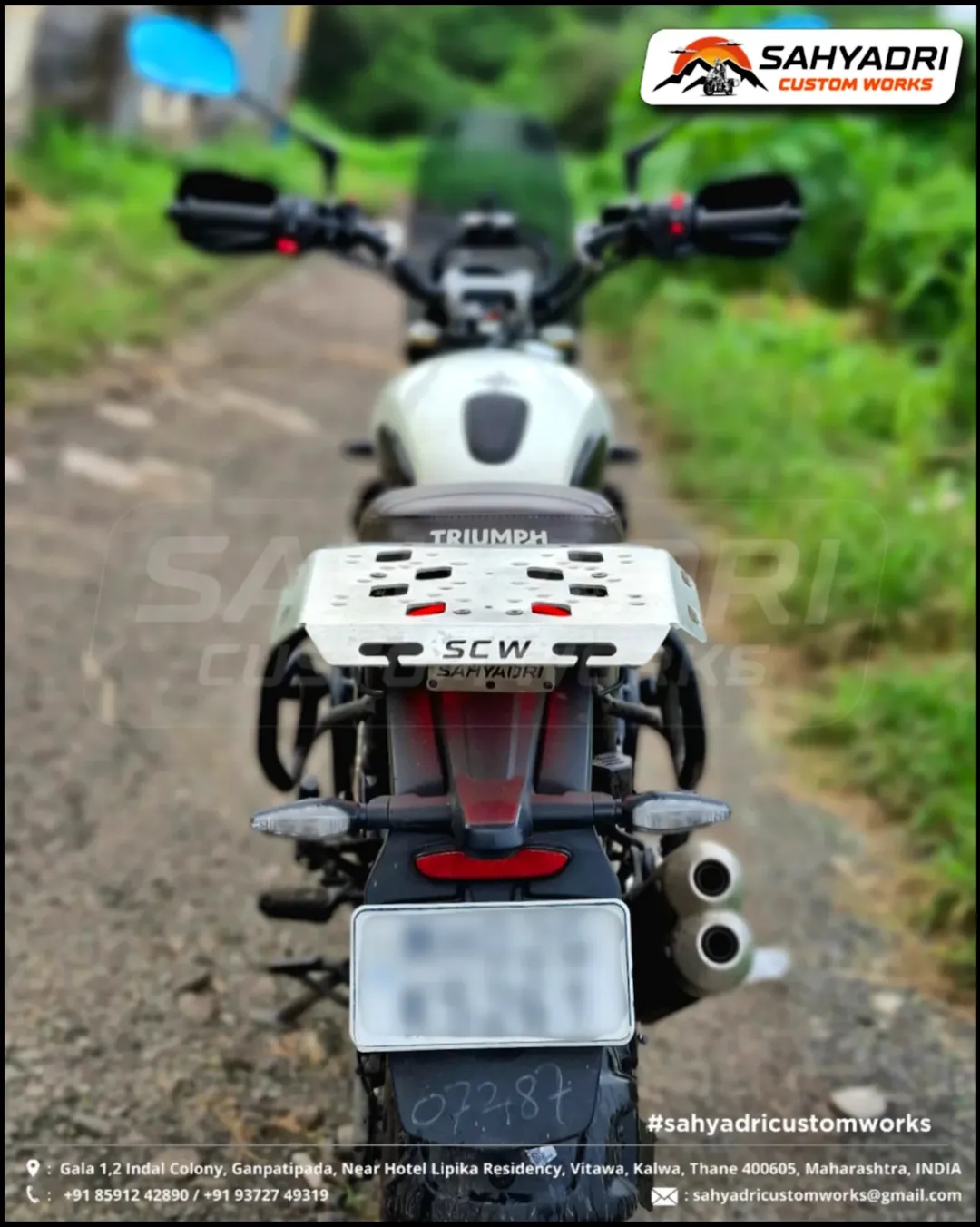 TRIUMPH 400 (1)